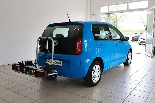 Usado VW up! 68 CV (50 kW) 2014 Azul Utilitario