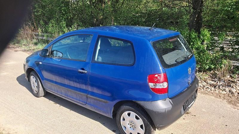 Second-hand VW Fox 75 CP (55 kW) 2010 Albastru Hatchback