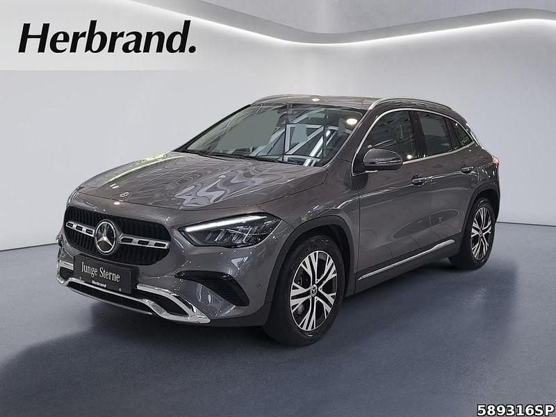 Metalliclack mountaingrau Gebraucht 2024 Mercedes GLA220 Progressive SUV | 43.490 € (Fairer Preis) - Bild 1/4