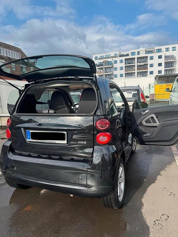 Gebraucht Smart ForTwo Coupé 70 PS (51 kW) 2011 Schwarz Coupé