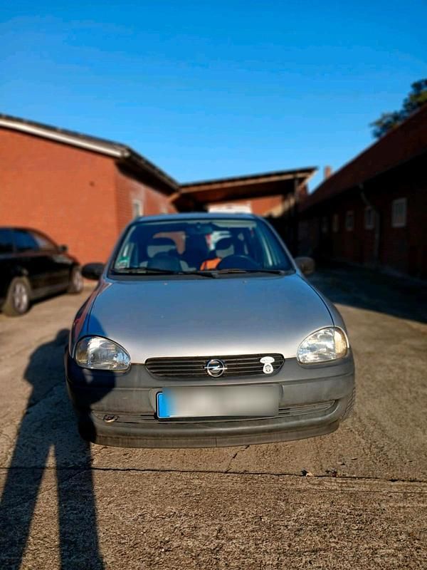 Gebraucht 1999 Opel Corsa Kleinwagen | 800 € (Guter Preis) - Bild 1/4
