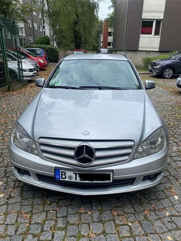 Silber Gebraucht 2009 Mercedes C180 Limousine | 5.300 € (Guter Preis) - Bild 1/4