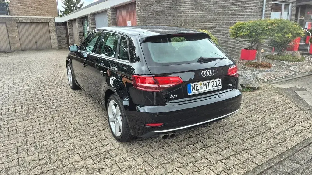 Gebraucht Audi A3 150 PS (110 kW) 2017 Schwarz Limousine