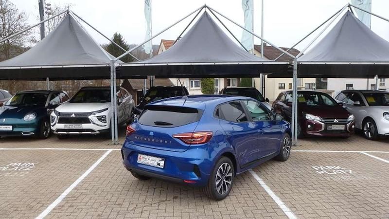 Neu Mitsubishi Colt Plus 67 PS (49 kW) 2025 Royalblau Kleinwagen