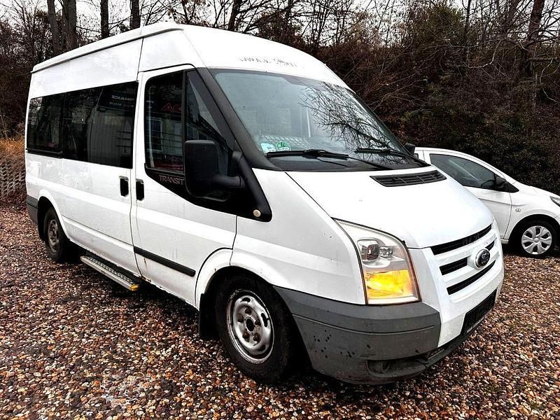 Weiß Gebraucht 2010 Ford Transit Van / Kleinbus | 5.950 € (Etwas zu teuer) - Bild 1/4