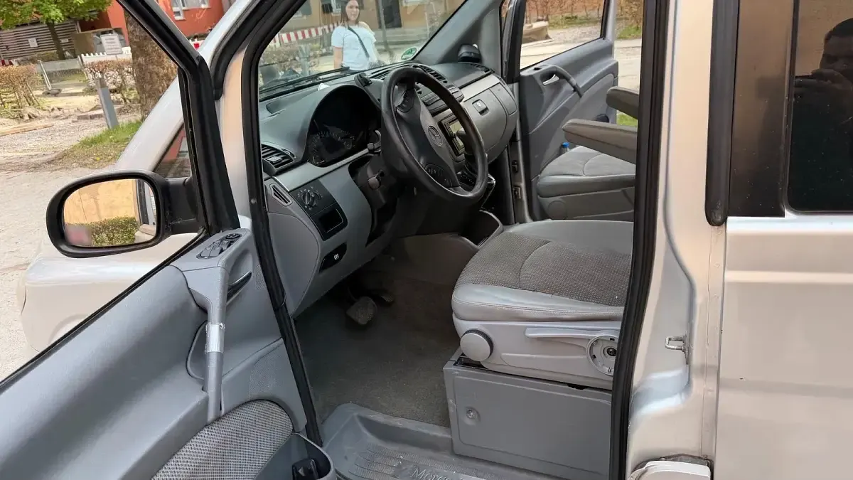 Gebraucht Mercedes Viano 150 PS (110 kW) 2005 Grau Van / Kleinbus