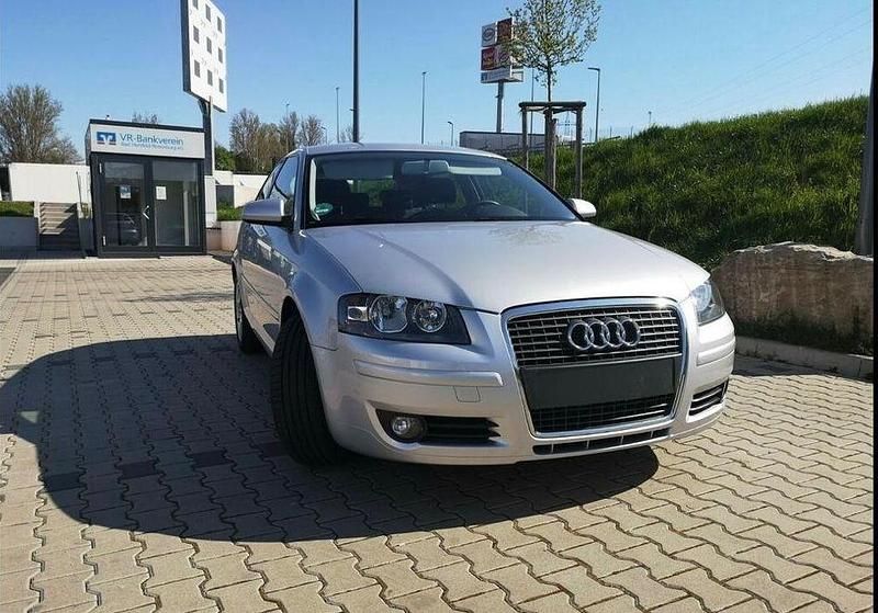Silber Gebraucht 2007 Audi A3 Ambiente Limousine | 1.500 € (Superpreis) - Bild 1/4