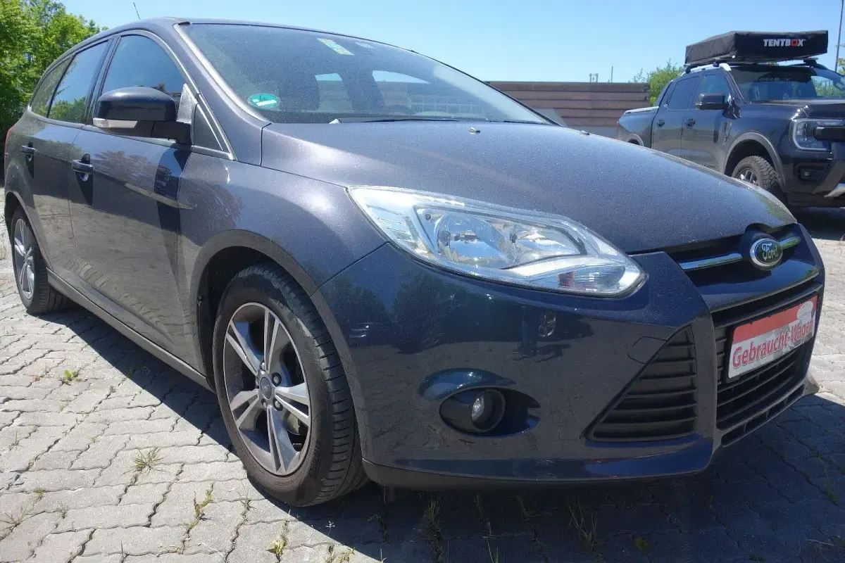 Używany Ford Focus SYNC Edition 116 KM (85 kW) 2014 Szary Kombi