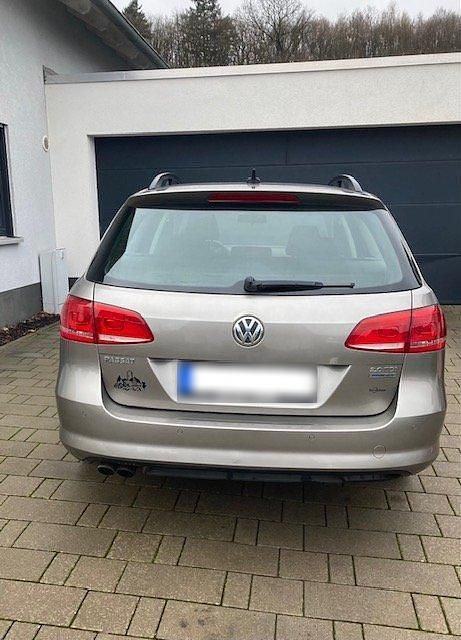 Gebraucht VW Passat 140 PS (102 kW) 2013 Beige Kombi