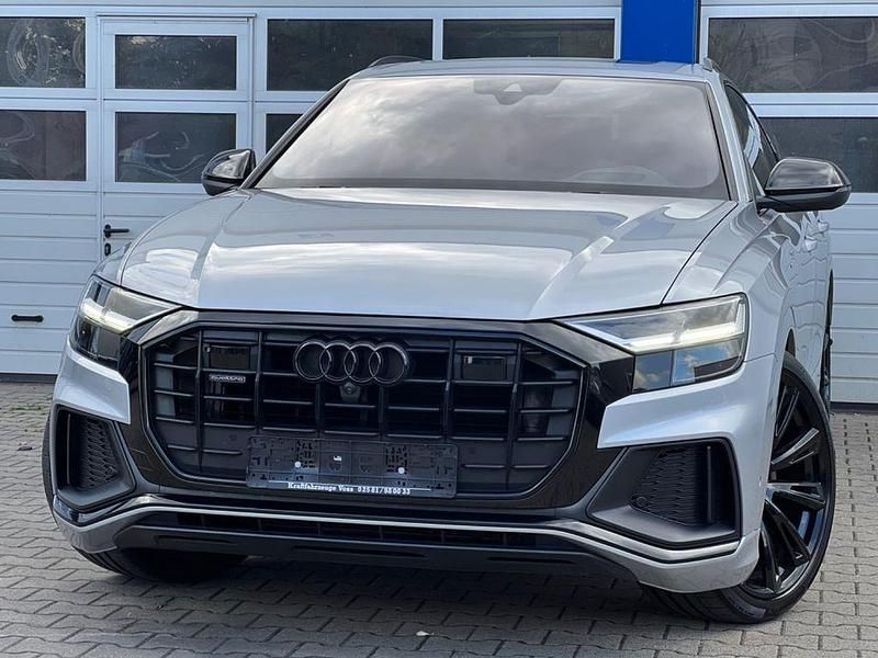 Silber Gebraucht 2021 Audi Q8 Sport SUV | 59.950 € (Fairer Preis) - Bild 1/4