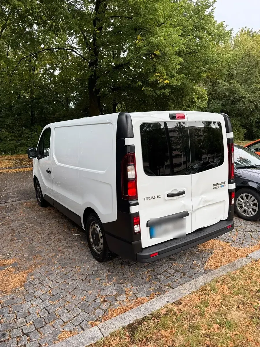 Gebraucht Renault Trafic 120 PS (88 kW) 2018 Weiß Van / Kleinbus