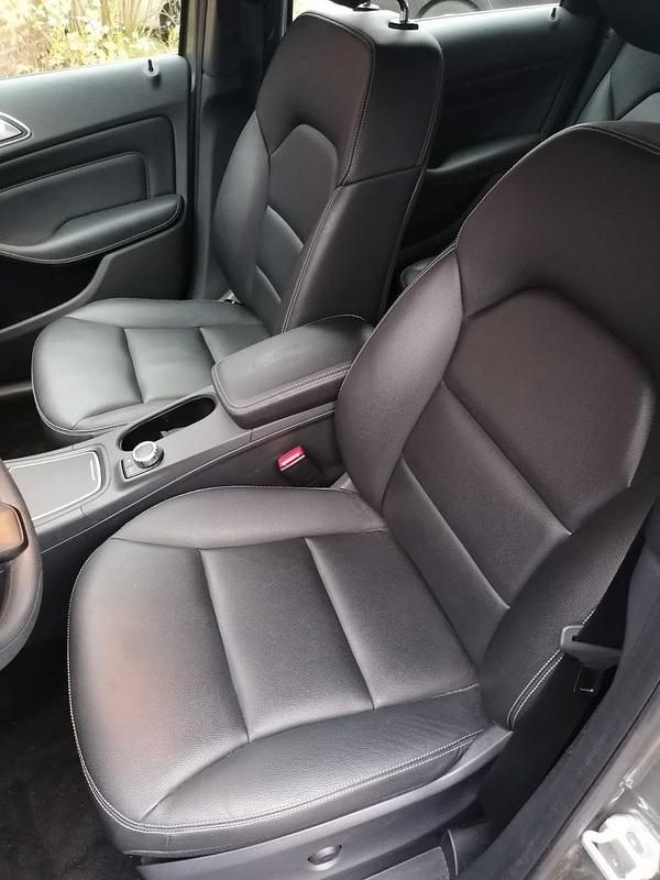 Gebraucht Mercedes B250 211 PS (155 kW) 2015 Grau Van / Kleinbus