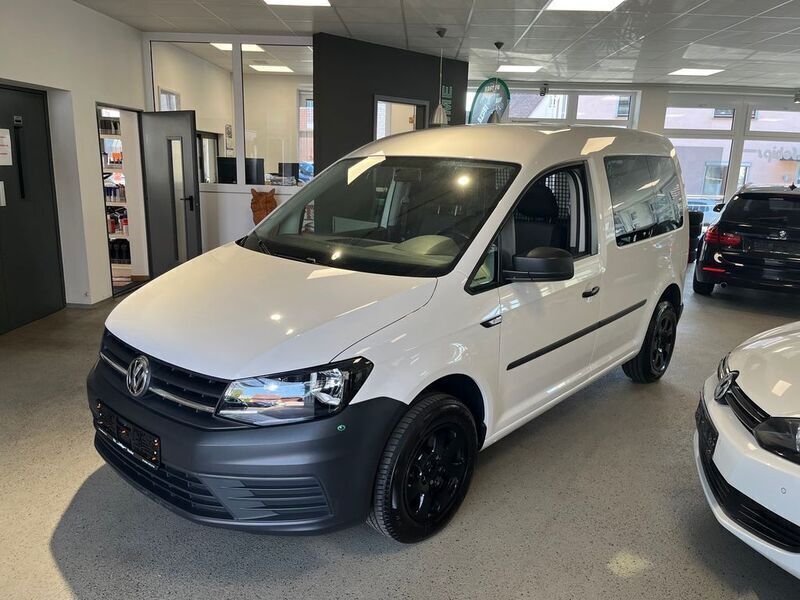 Candyweiß Gebraucht 2019 VW Caddy Van / Kleinbus | 17.500 € (Fairer Preis) - Bild 1/4