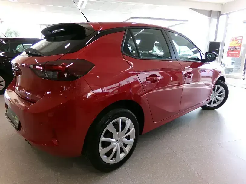 Gebraucht Opel Corsa Edition 75 PS (55 kW) 2023 Chilli rot/spiegel schwarz lackiert Kleinwagen
