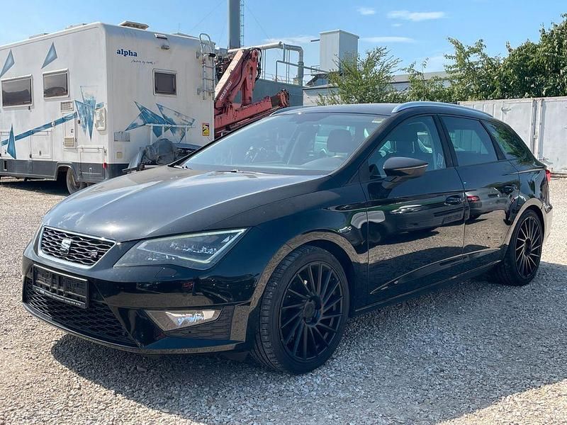 Schwarz Gebraucht 2016 Seat Leon ST FR Kombi | 9.000 € (Superpreis) - Bild 1/4