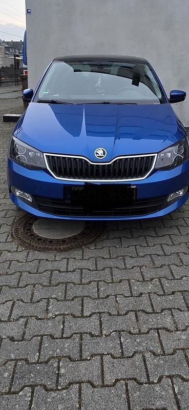 Blau Gebraucht 2014 Skoda Fabia Limousine | 8.900 € (Fairer Preis) - Bild 1/4
