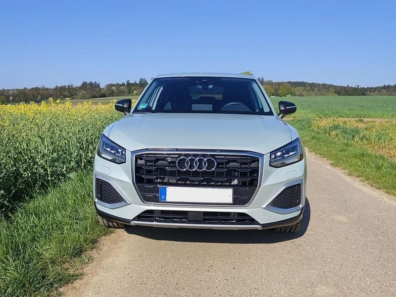 Usata Audi Q2 110 CV (80 kW) 2024 Argento SUV
