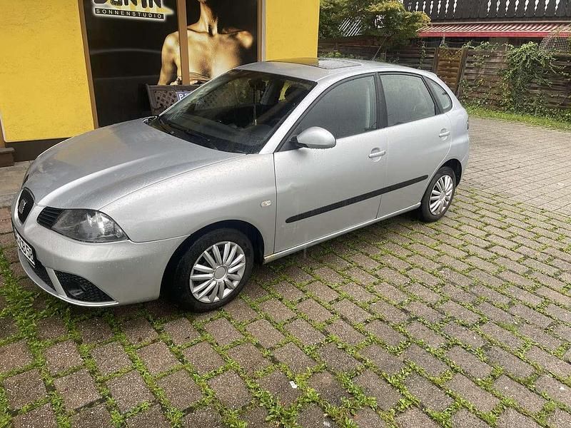 Silber Gebraucht 2009 Seat Ibiza Stylance Limousine | 3.100 € (Fairer Preis) - Bild 1/4