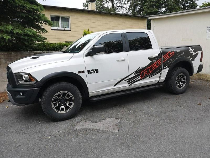 Weiß Gebraucht 2017 Dodge Ram Abholung | 38.500 € (Etwas zu teuer) - Bild 1/4