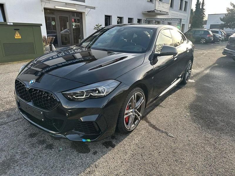 Schwarz Gebraucht 2024 BMW M235 Performance Coupé | 38.900 € (Fairer Preis) - Bild 1/4