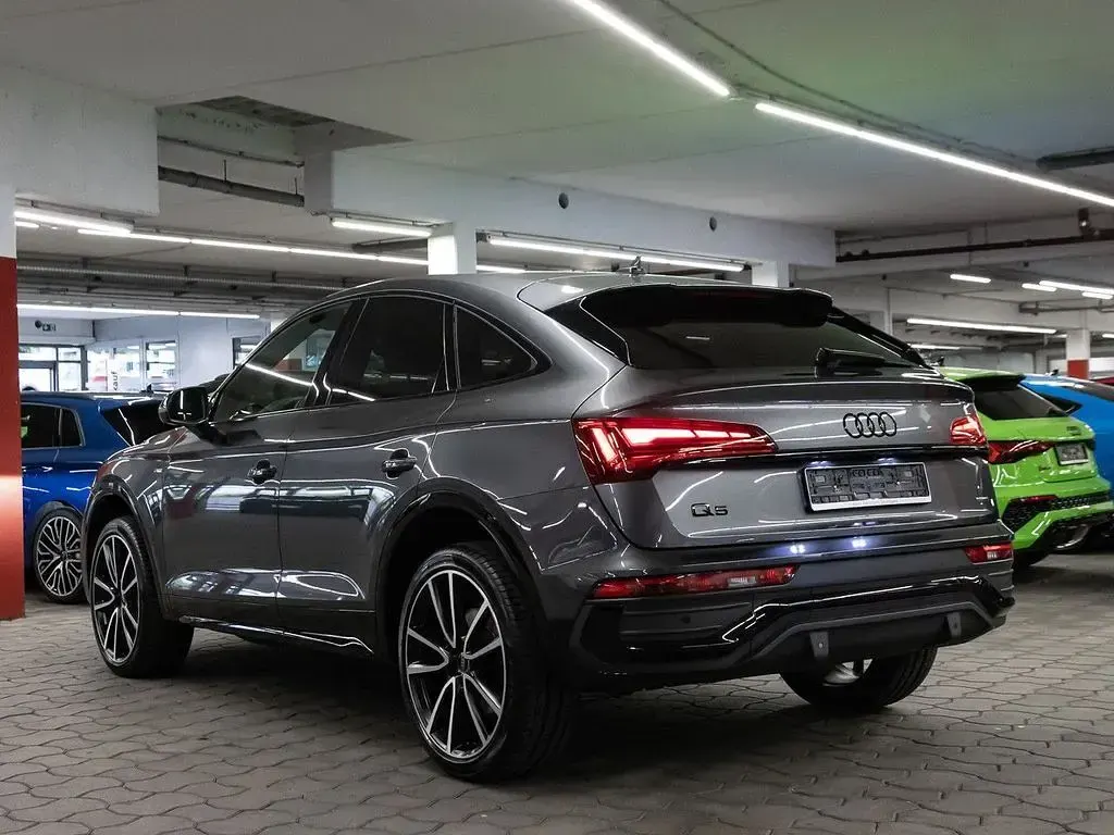 Gebraucht Audi Q5 Sportback Competition 204 PS (150 kW) 2024 Daytonagrau perleffekt SUV