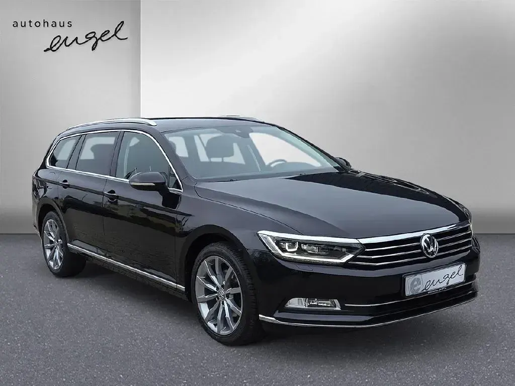 Gebraucht VW Passat Highline 190 PS (139 kW) 2019 Deep black pearlescent Kombi