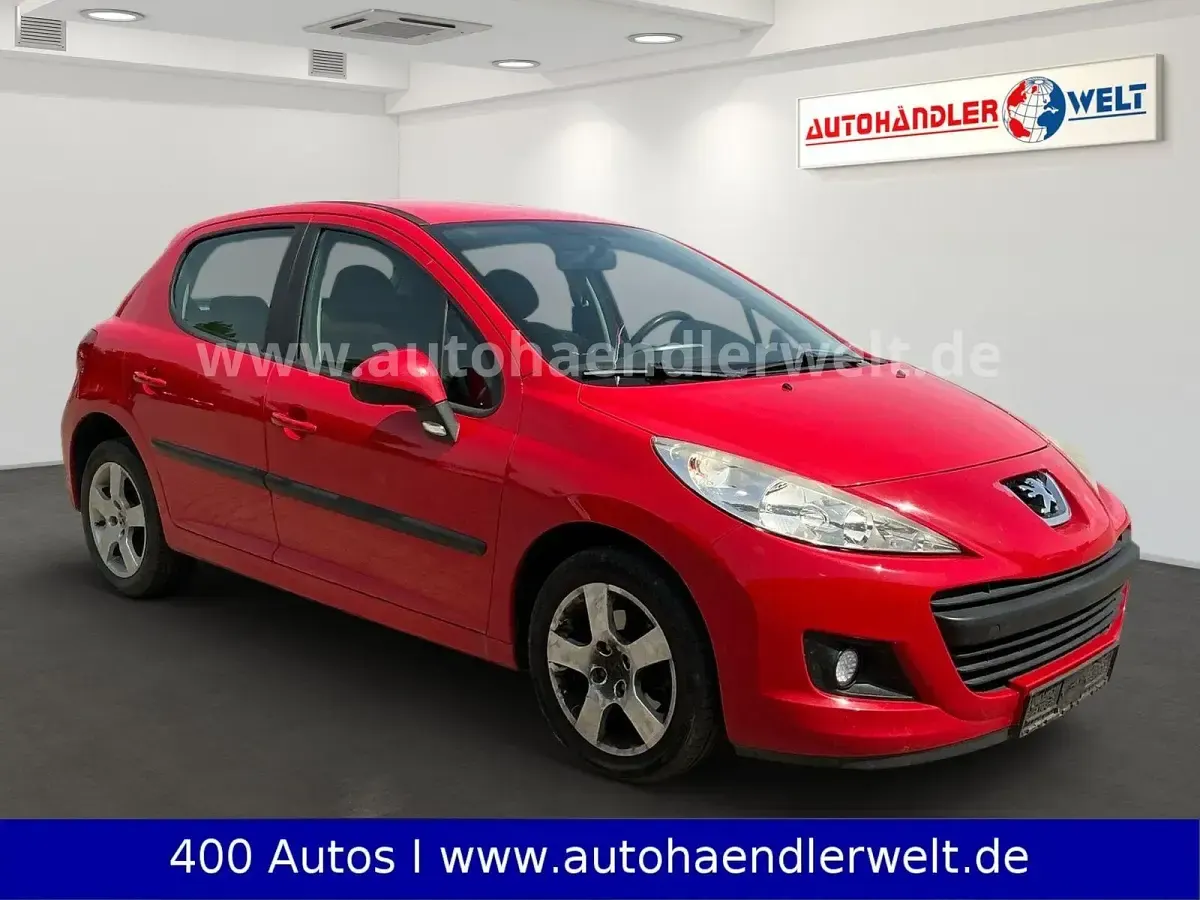 Gebraucht Peugeot 207 Filou 95 PS (69 kW) 2010 Rot Limousine