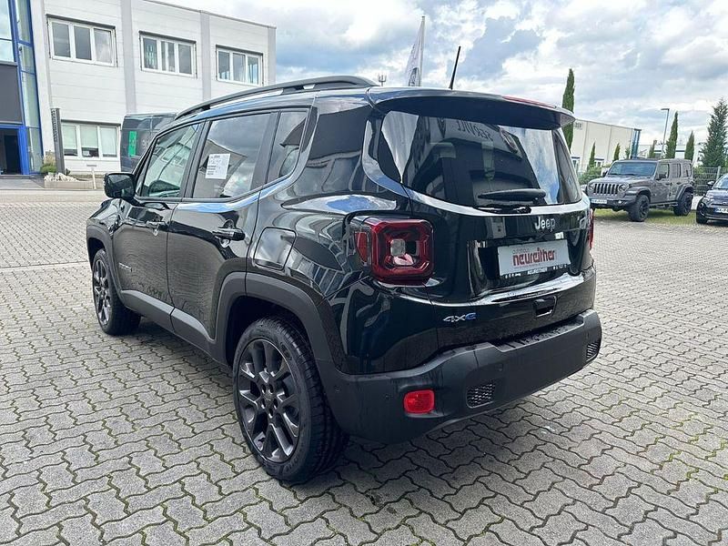 Gebraucht Jeep Renegade 190 PS (139 kW) 2023 Schwarz SUV