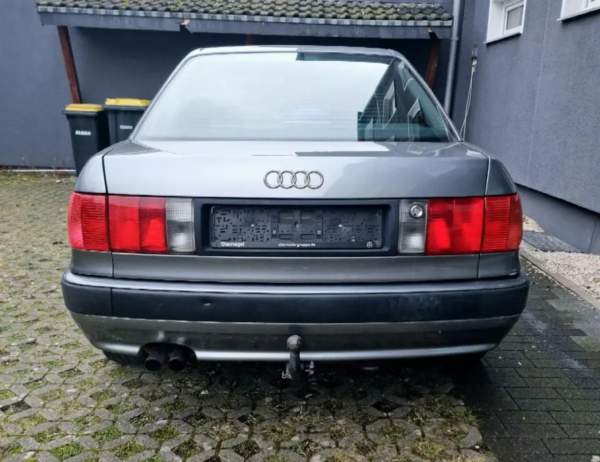 Gebraucht Audi 80 150 PS (110 kW) 1993 Grau Limousine