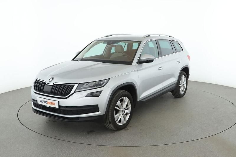 Grau Gebraucht 2017 Skoda Kodiaq Style SUV | 21.570 € (Guter Preis) - Bild 1/3