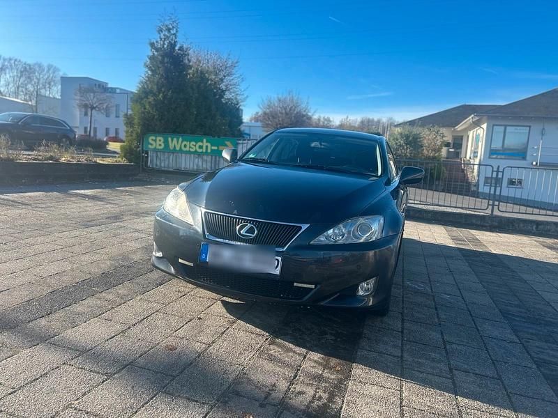 Andere farben Gebraucht 2007 Lexus IS220d Limousine | 3.500 € (Guter Preis) - Bild 1/4