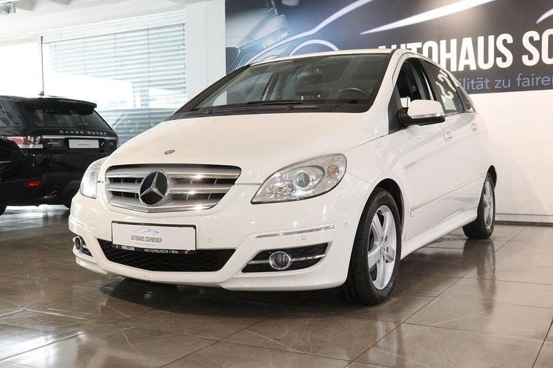 Gebraucht Mercedes B160 95 PS (69 kW) 2010 Weiß Van / Kleinbus