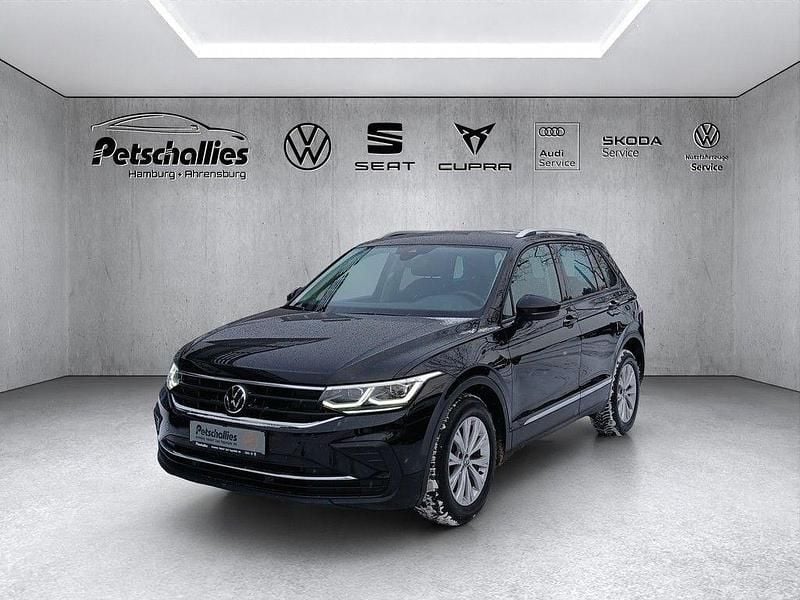 Gebraucht VW Tiguan Life 150 PS (110 kW) 2023 Schwarz SUV