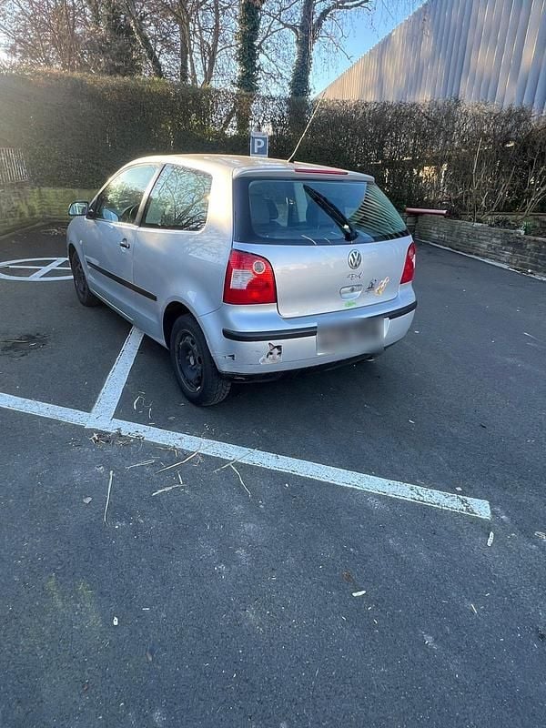 Gebraucht VW Polo 65 PS (47 kW) 2002 Silber Kleinwagen