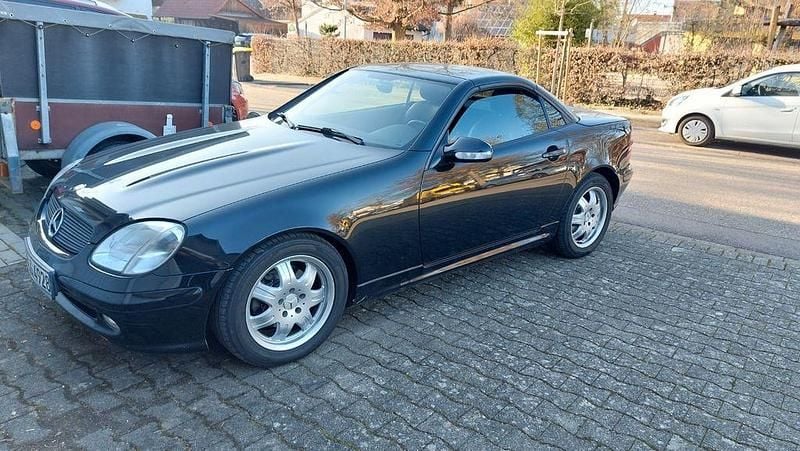 Gebraucht Mercedes SLK200 163 PS (119 kW) 2000 Schwarz Cabrio
