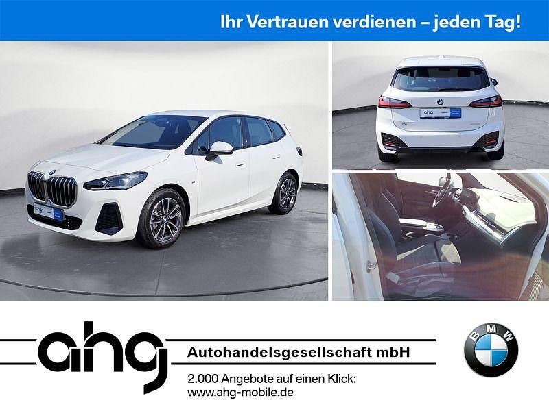Weiß Gebraucht 2024 BMW 218 Active Tourer Performance Van / Kleinbus | 31.820 € (Etwas zu teuer) - Bild 1/4