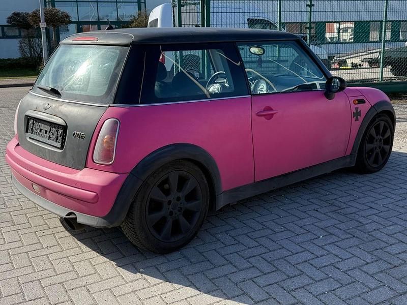 Second-hand Mini ONE 90 CP (66 kW) 2002 Galben Hatchback