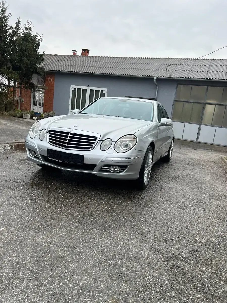 Gebraucht Mercedes E200 184 PS (135 kW) 2006 Grau Limousine