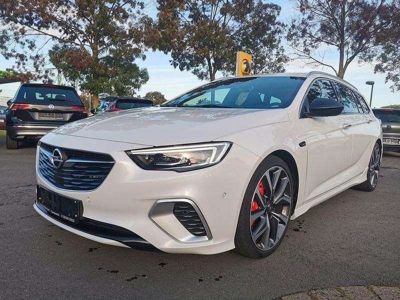 Weiß Gebraucht 2019 Opel Insignia Exklusiv Kombi | 19.790 € (Etwas zu teuer) - Bild 1/4