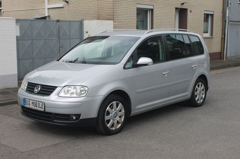 Gebraucht VW Touran Highline 116 PS (85 kW) 2006 Silber Van / Kleinbus