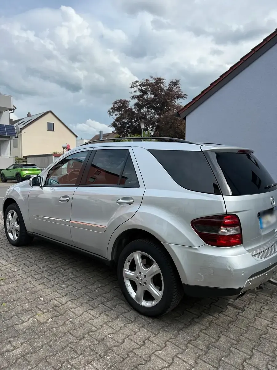 Gebraucht Mercedes ML320 224 PS (164 kW) 2006 SUV