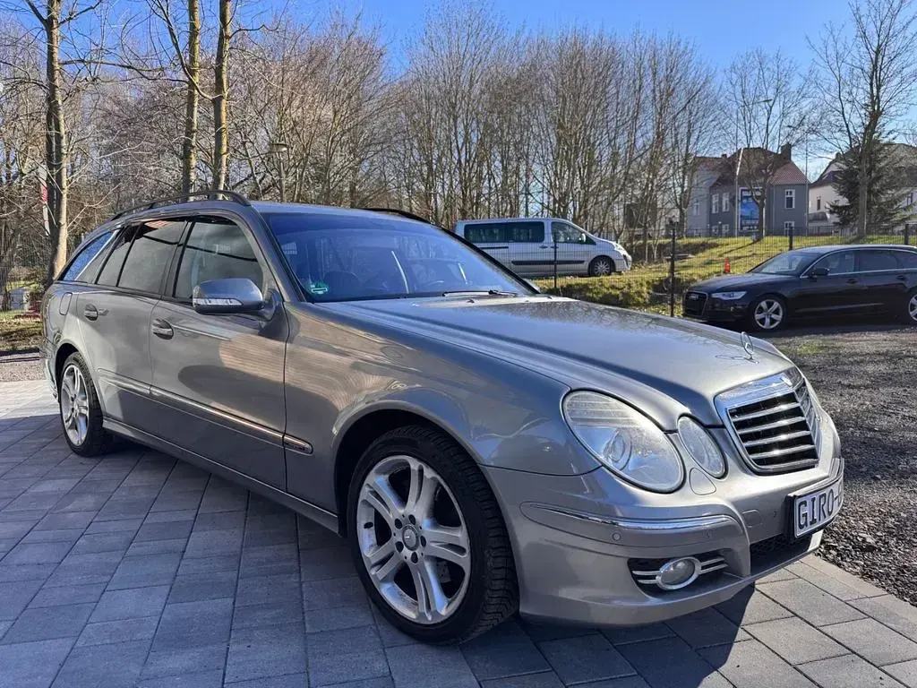 Gebraucht Mercedes E280 190 PS (139 kW) 2007 Silber Kombi