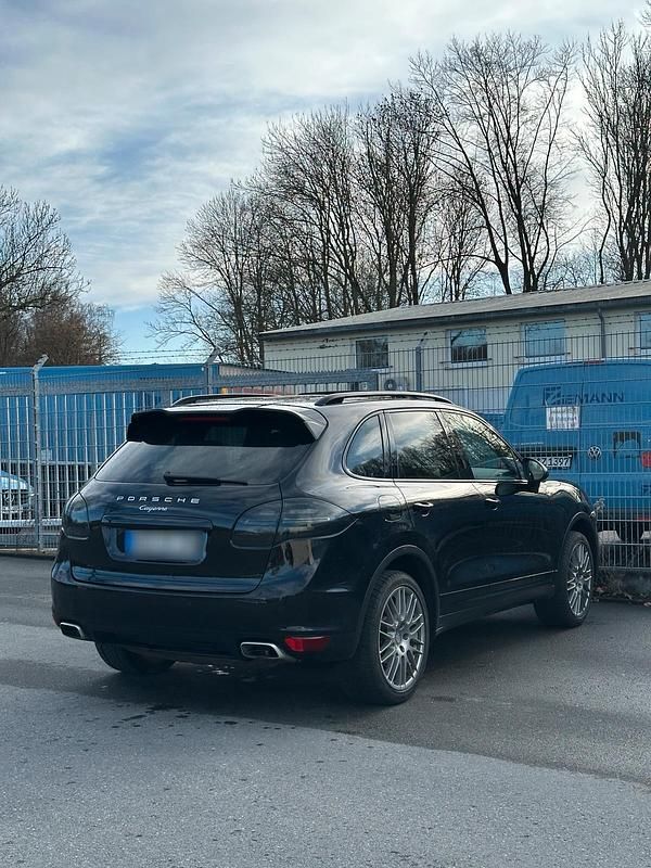 Gebraucht Porsche Cayenne 245 PS (180 kW) 2012 Schwarz SUV