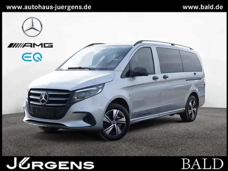 Gebraucht Mercedes Vito 190 PS (139 kW) 2026 Hightechsilber metallic Van