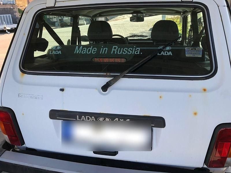 Second-hand Lada niva 82 CP (60 kW) 2010 Alb SUV