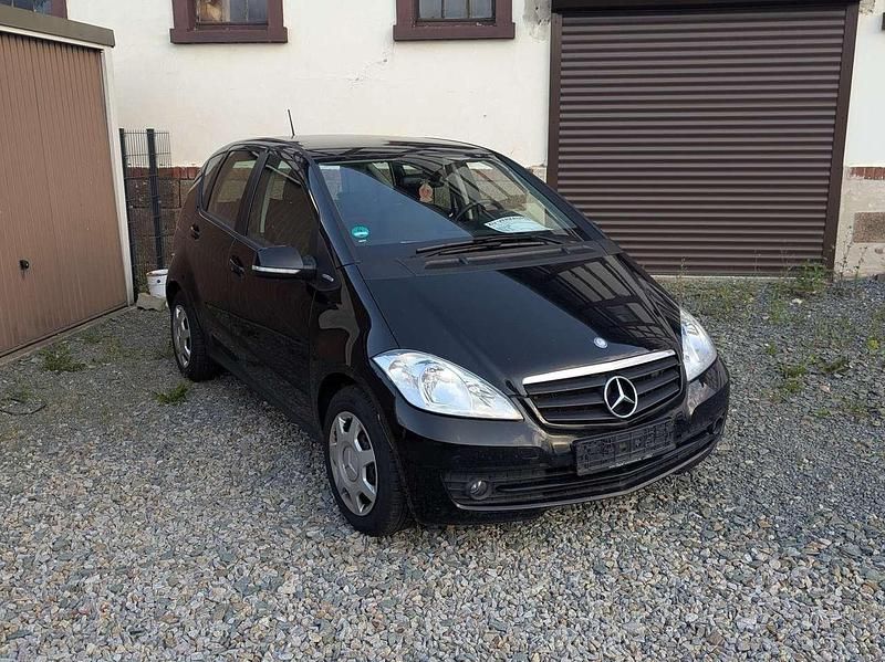Gebraucht Mercedes A160 95 PS (69 kW) 2011 Schwarz Limousine