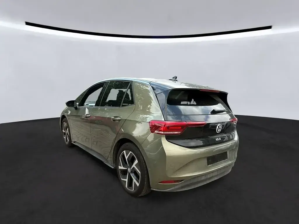 Gebraucht VW ID.3 Pro 150 kW (204 PS) 2024 Dark olivine green metallic Kleinwagen
