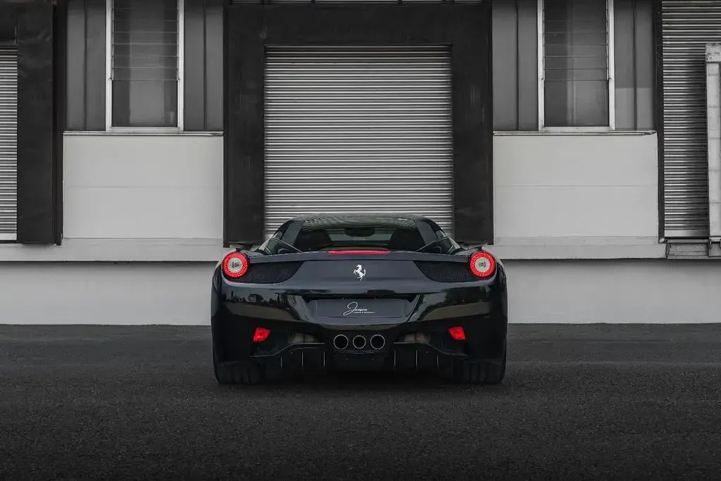 Second-hand Ferrari 458 570 CP (419 kW) 2013 Negru