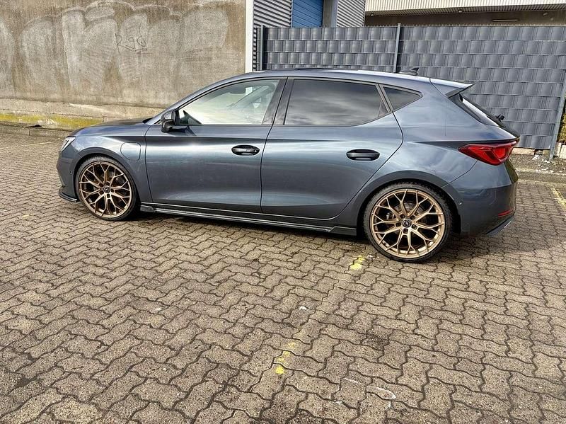 Gebraucht Seat Leon FR 204 PS (150 kW) 2020 Grau Kleinwagen