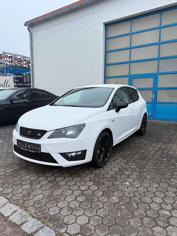 Weiß Gebraucht 2014 Seat Ibiza FR Sport Limousine | 5.900 € (Fairer Preis) - Bild 1/4